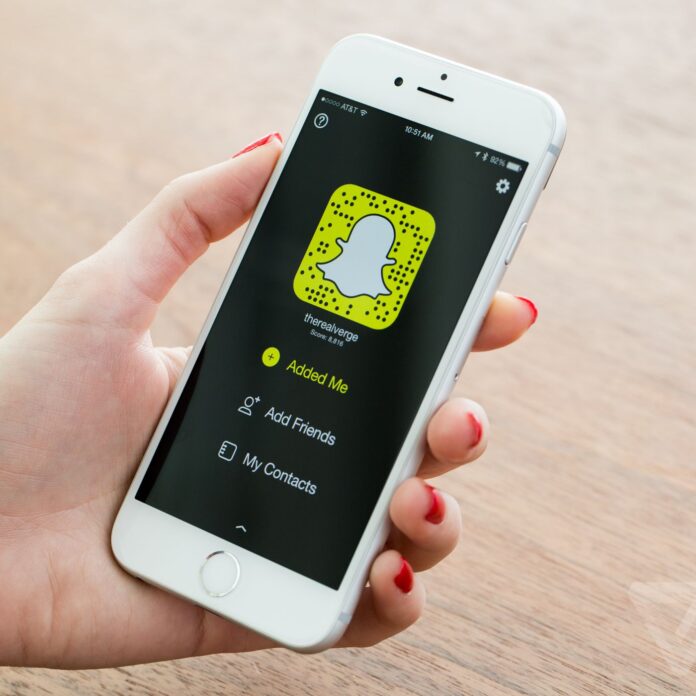 What are Snapchat and its uses